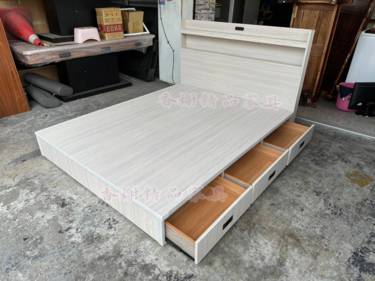 香榭二手家具*全新精品 經典雪杉色 標準雙人5x6.2尺三抽六分板床組含插座床頭片-抽屜床底-床箱-床板-雙人床架-床框