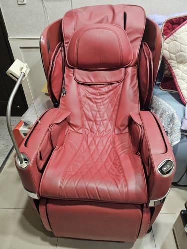 OSIM四手天王按摩椅(很少使用狀況良好)