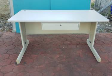 香榭二手家具*140cmHU辦公桌(含中抽)*書桌-電腦桌-會計桌-事...