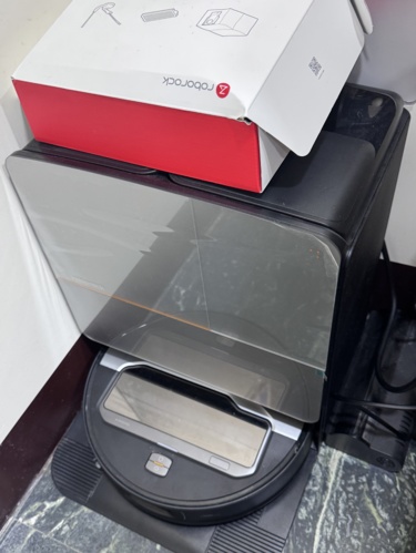 RoberockSaroZ70掃地機器人